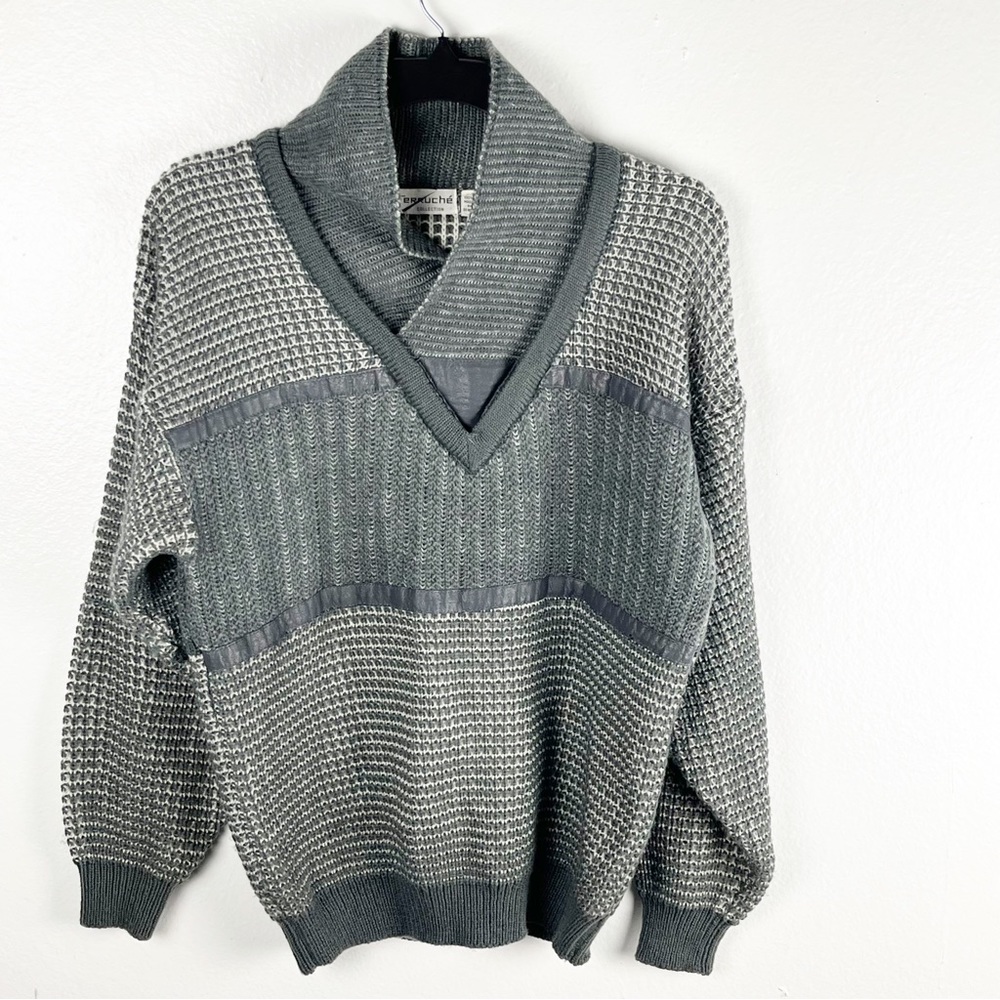 FERRUCHE’ Collections Vintage Gray Long Sleeves Chunky Sweater Size Small